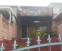 Front View of property in Grove End