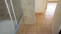 Main Bathroom - 6 square meters of property in Lincoln Meade