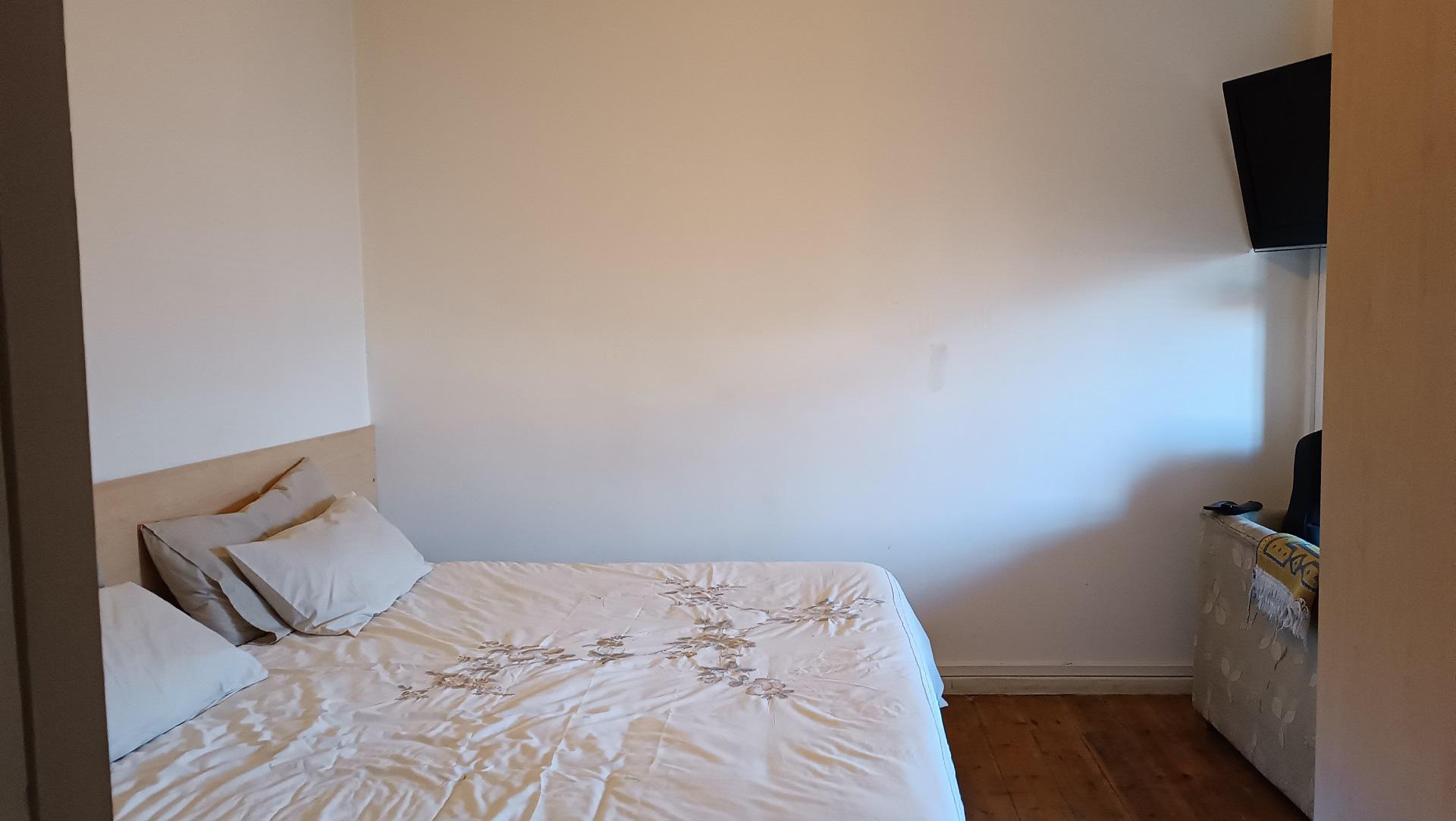 Bed Room 1 - 20 square meters of property in Churchill Estate