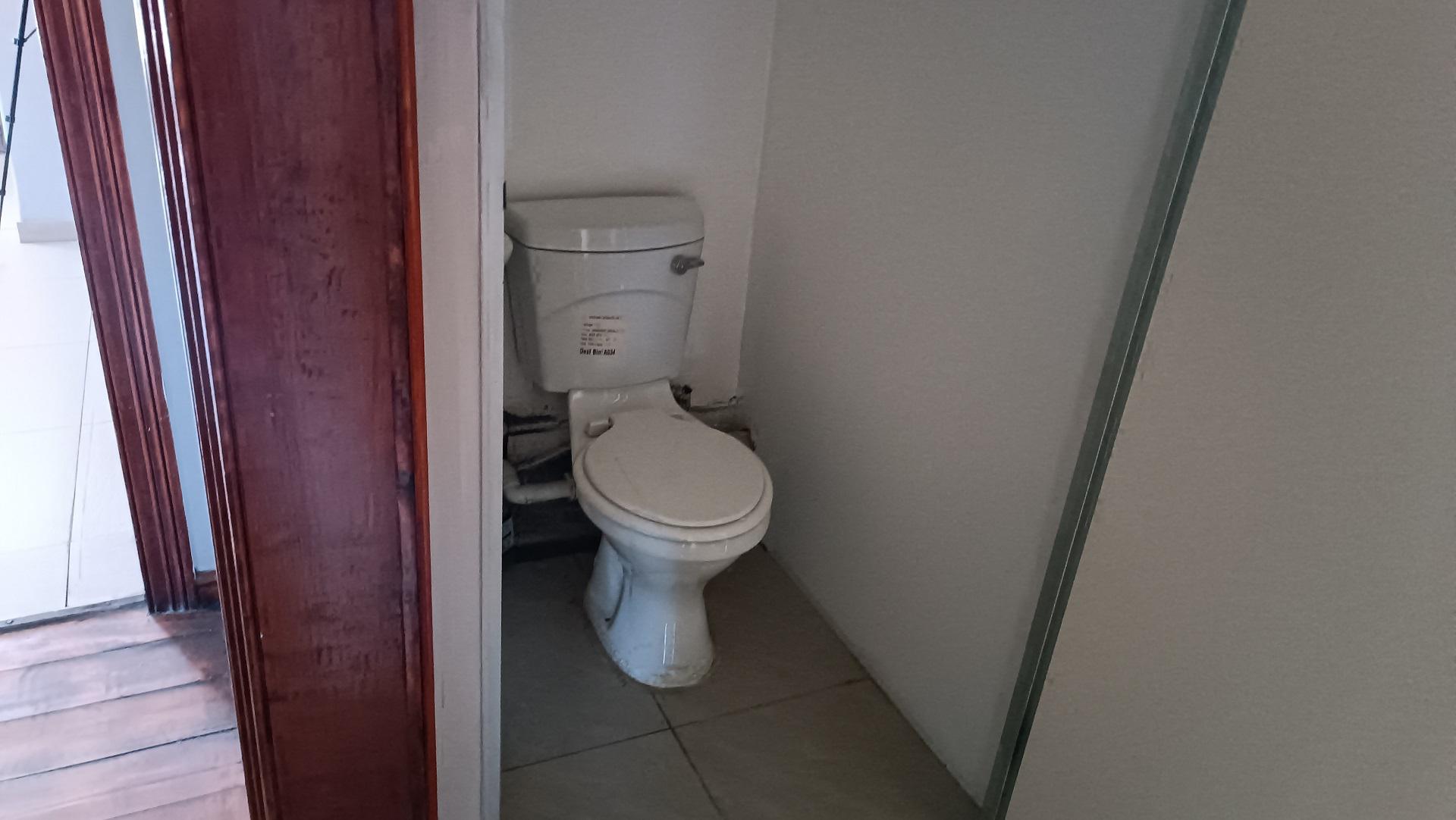 Bathroom 1 - 13 square meters of property in Churchill Estate