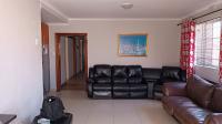 Lounges - 29 square meters of property in Churchill Estate