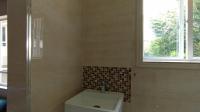 Bathroom 2 - 5 square meters of property in Fellside