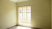 Bed Room 1 - 15 square meters of property in Secunda