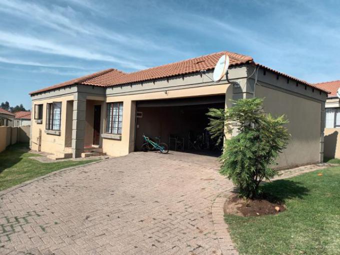 Standard Bank EasySell 3 Bedroom House for Sale in Emalahlen