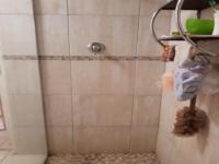 Bathroom 1 - 4 square meters of property in Kenmare