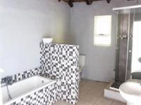 Bathroom 1 of property in Port Edward