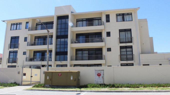 2 Bedroom Apartment for Sale For Sale in Bloubergstrand - Private Sale - MR473454