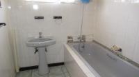 Bathroom 1 - 9 square meters of property in Grootvlei