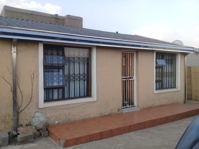 2 Bedroom House for Sale For Sale in Mofolo North - MR473954