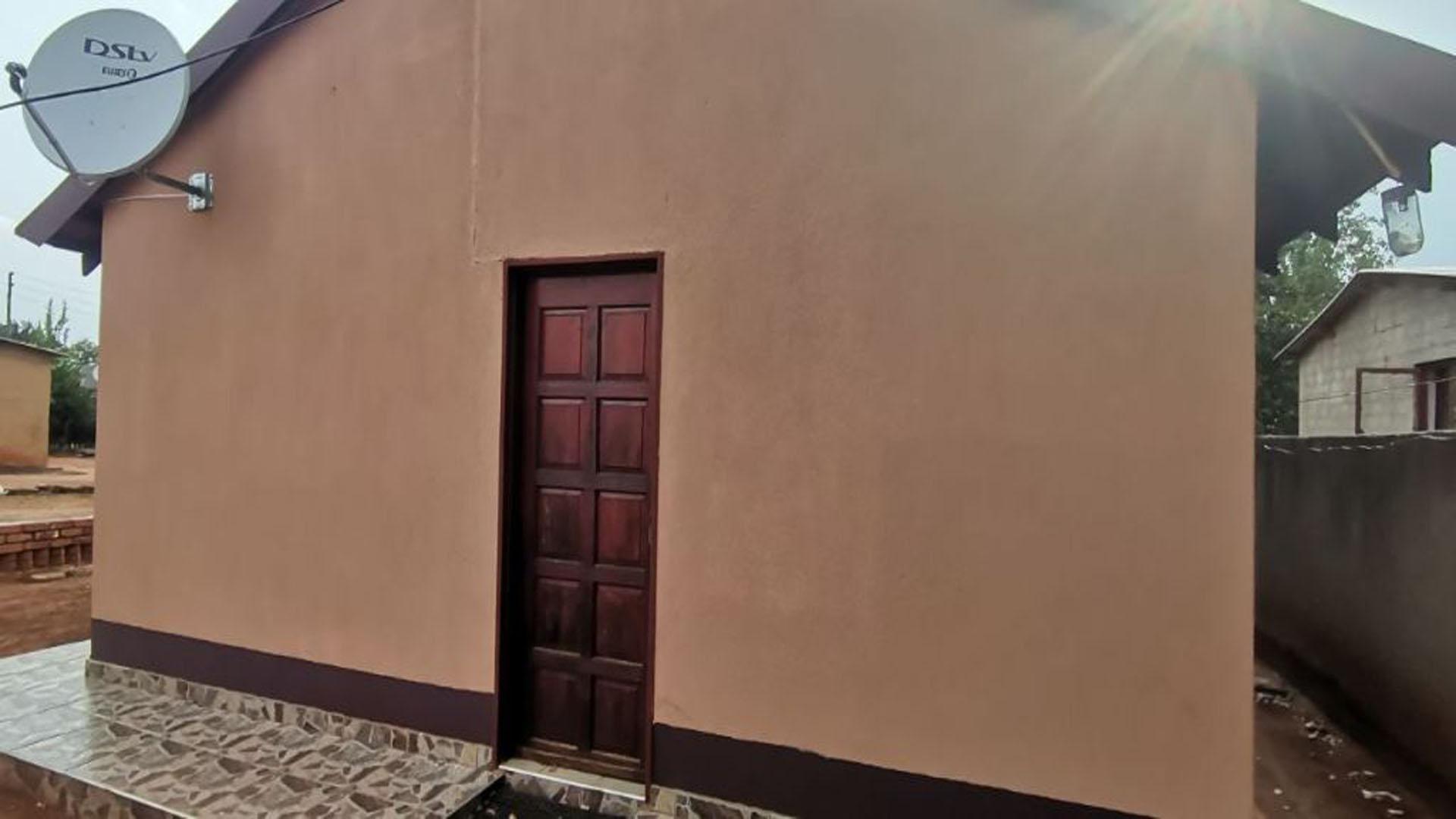 Front View of property in Boitekong