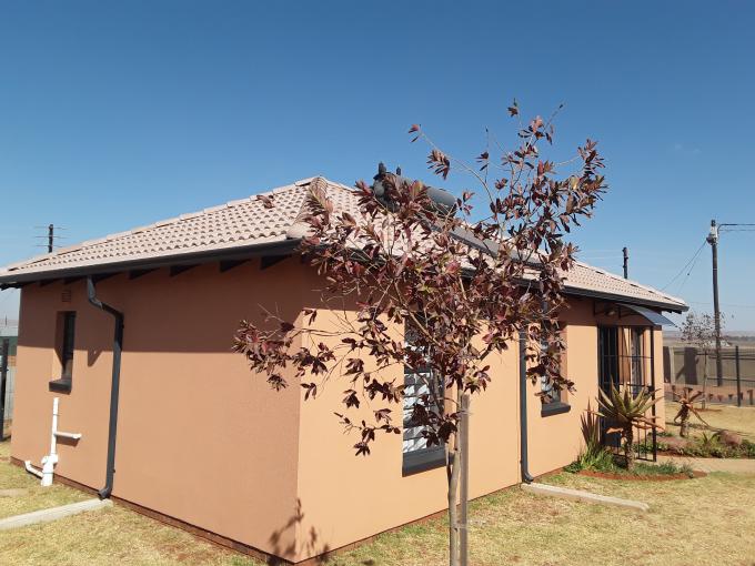 3 Bedroom House for Sale and to Rent For Sale in Protea Glen - MR474312