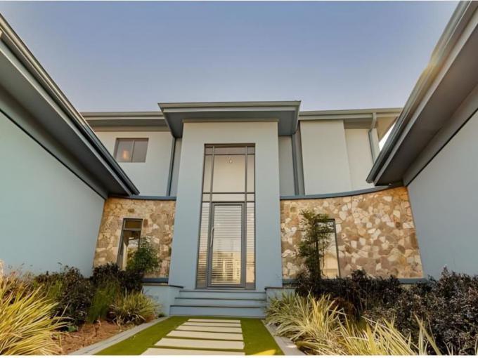 4 Bedroom House for Sale For Sale in Blue Valley Golf Estate - MR474450