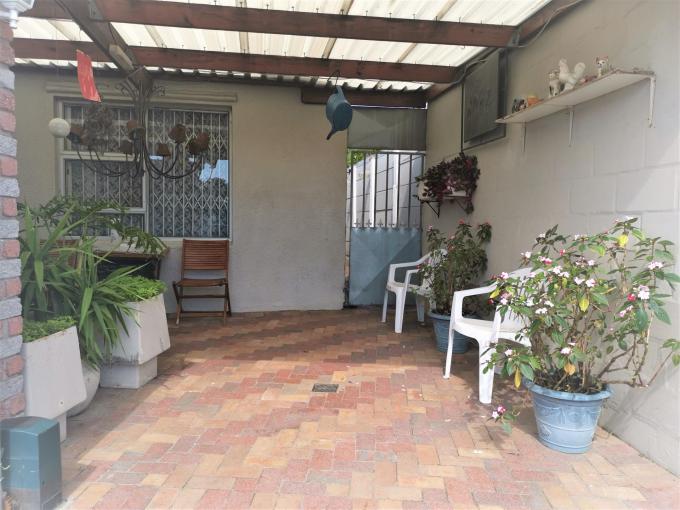 4 Bedroom House for Sale For Sale in Rocklands - MR474518