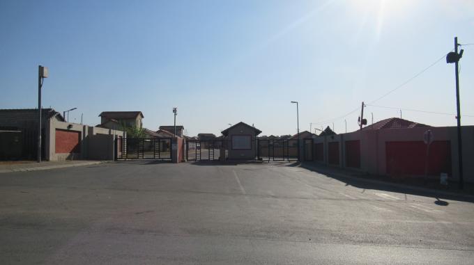 2 Bedroom House for Sale For Sale in Kya Sand - Home Sell - MR474938