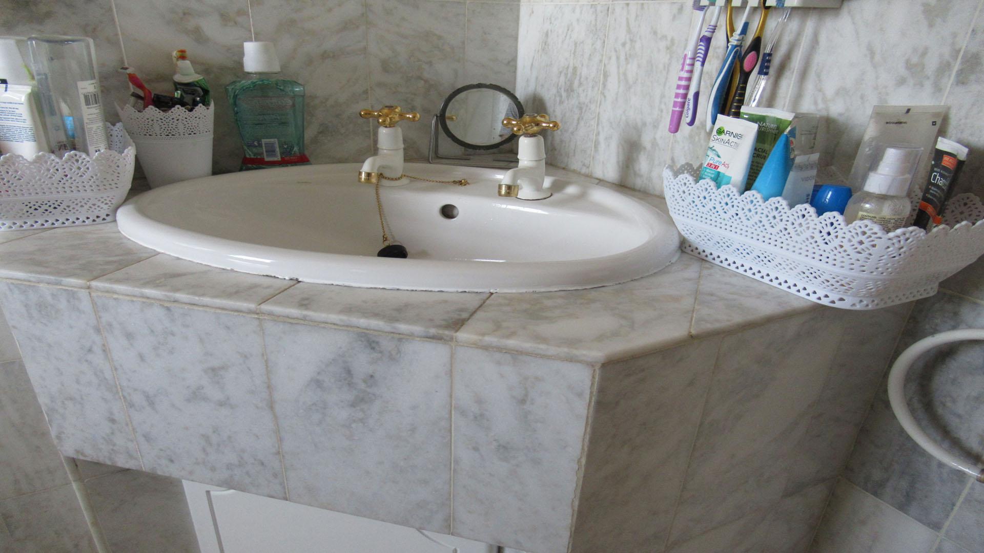 Bathroom 1 - 8 square meters of property in Riverside - DBN