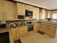 of property in Bendor
