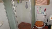 Main Bathroom - 6 square meters of property in Beyers Park