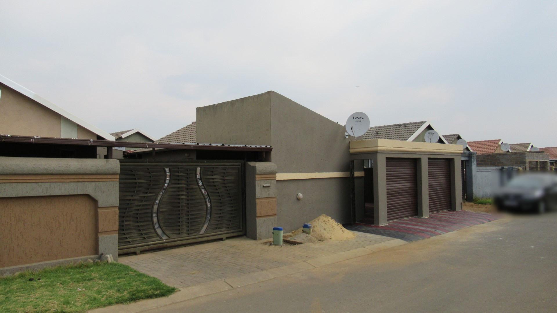 Front View of property in Windmill Park