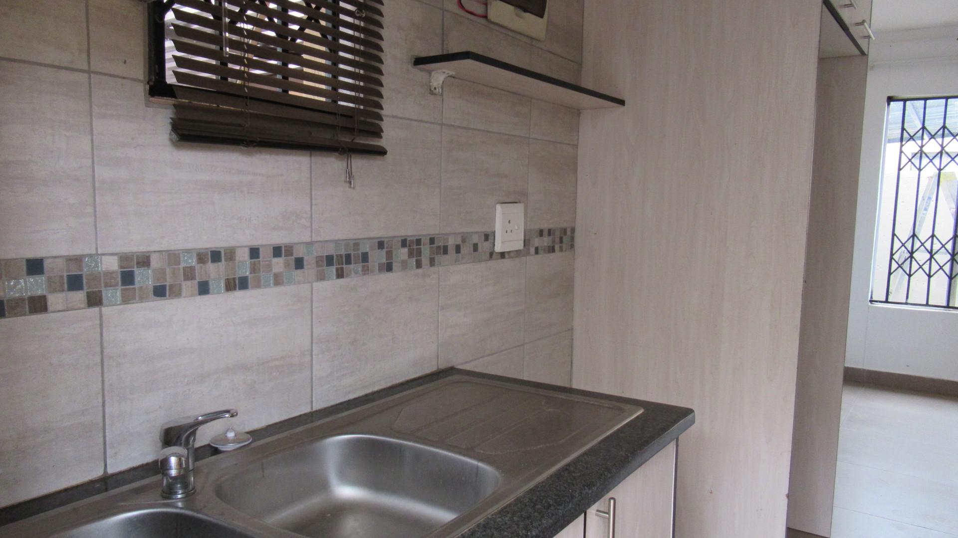 Kitchen - 7 square meters of property in Windmill Park