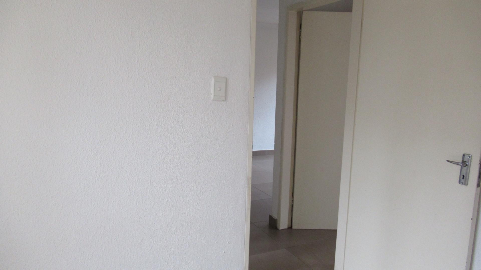 Bed Room 1 - 7 square meters of property in Windmill Park