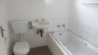 Bathroom 1 - 4 square meters of property in Windmill Park