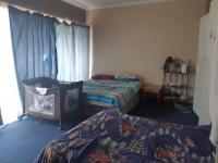 Bed Room 1 - 12 square meters of property in Rhodesfield