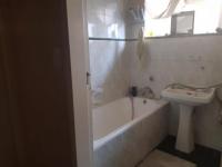 Bathroom 1 - 5 square meters of property in Rhodesfield