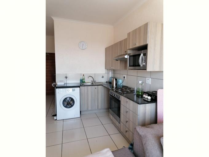 2 Bedroom Apartment for Sale For Sale in Sandton - MR475956