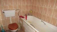Bathroom 1 - 6 square meters of property in Ennerdale