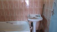 Bathroom 1 - 6 square meters of property in Ennerdale