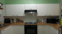 Kitchen - 8 square meters of property in Vorna Valley