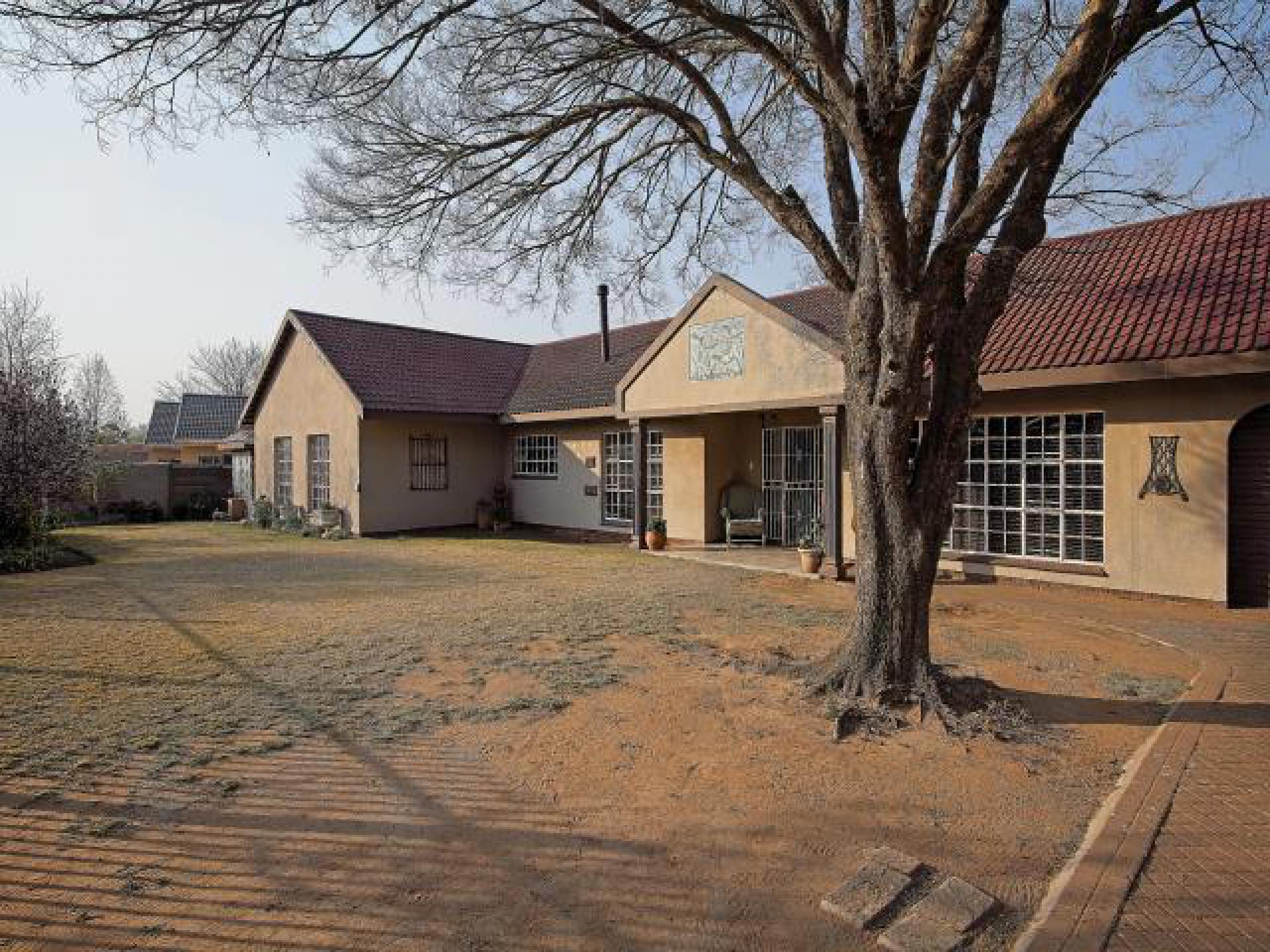 Front View of property in Ermelo