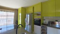 Kitchen - 19 square meters of property in Amandasig