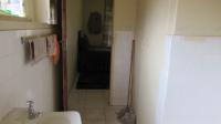 Main Bathroom - 7 square meters of property in Birchleigh