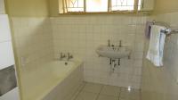 Bathroom 1 - 7 square meters of property in Birchleigh