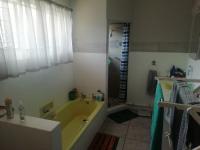 Bathroom 1 of property in Flimieda