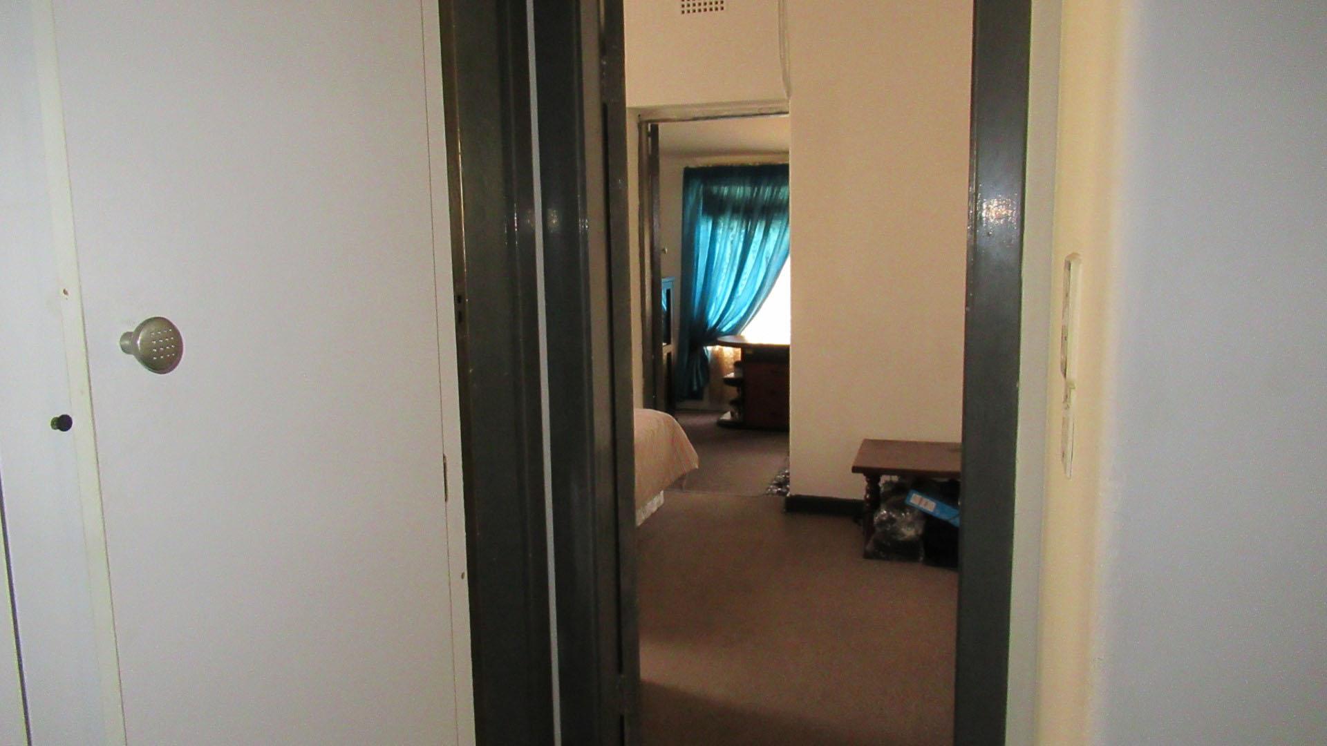 Spaces - 13 square meters of property in Paul Krugersoord