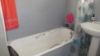 Bathroom 1 - 6 square meters of property in Paul Krugersoord