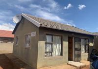 2 Bedroom 1 Bathroom House for Sale for sale in Protea Glen