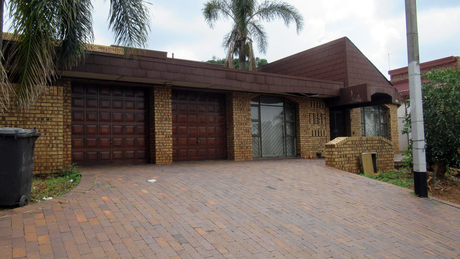 Front View of property in Laudium