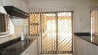 Kitchen - 28 square meters of property in Philip Nel Park