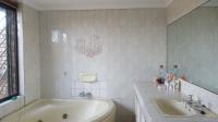 Main Bathroom - 13 square meters of property in Laudium