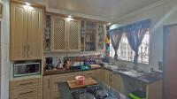 Kitchen - 16 square meters of property in Visagiepark