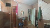 Bathroom 1 - 2 square meters of property in Visagiepark