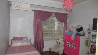 Bed Room 2 - 14 square meters of property in Secunda
