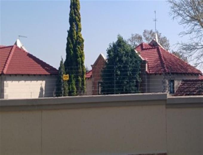 Standard Bank SIE Sale In Execution Sectional Title for Sale in Randpark Ridge - MR477096