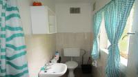 Bathroom 2 - 4 square meters of property in Woodlands - PMB
