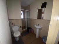 Bathroom 1 - 7 square meters of property in Reyno Ridge