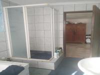 Main Bathroom of property in Strandfontein