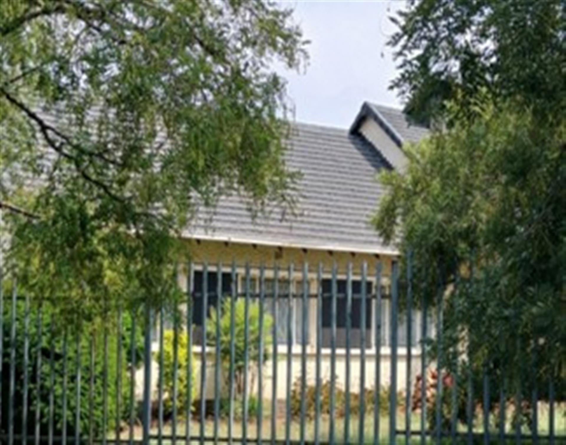 Front View of property in Parkdene (JHB)